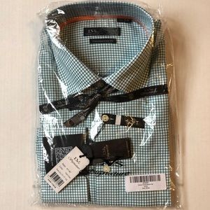 NWT LVs  XL LEVINAS SIGNATURE BUTTON UP LS SHIRT